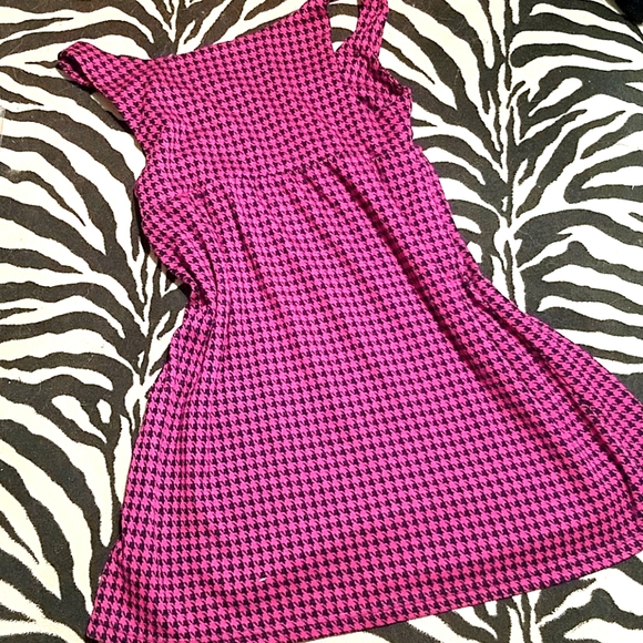 Pink Houndstooth Dress - Picture 9 of 10